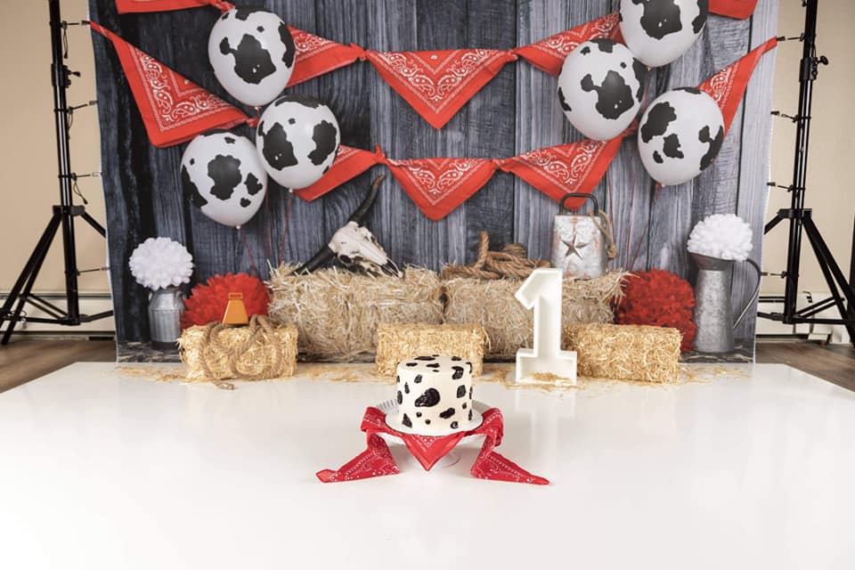 Kate Autumn Cowboy Red Decorations Backdrop - Image 3