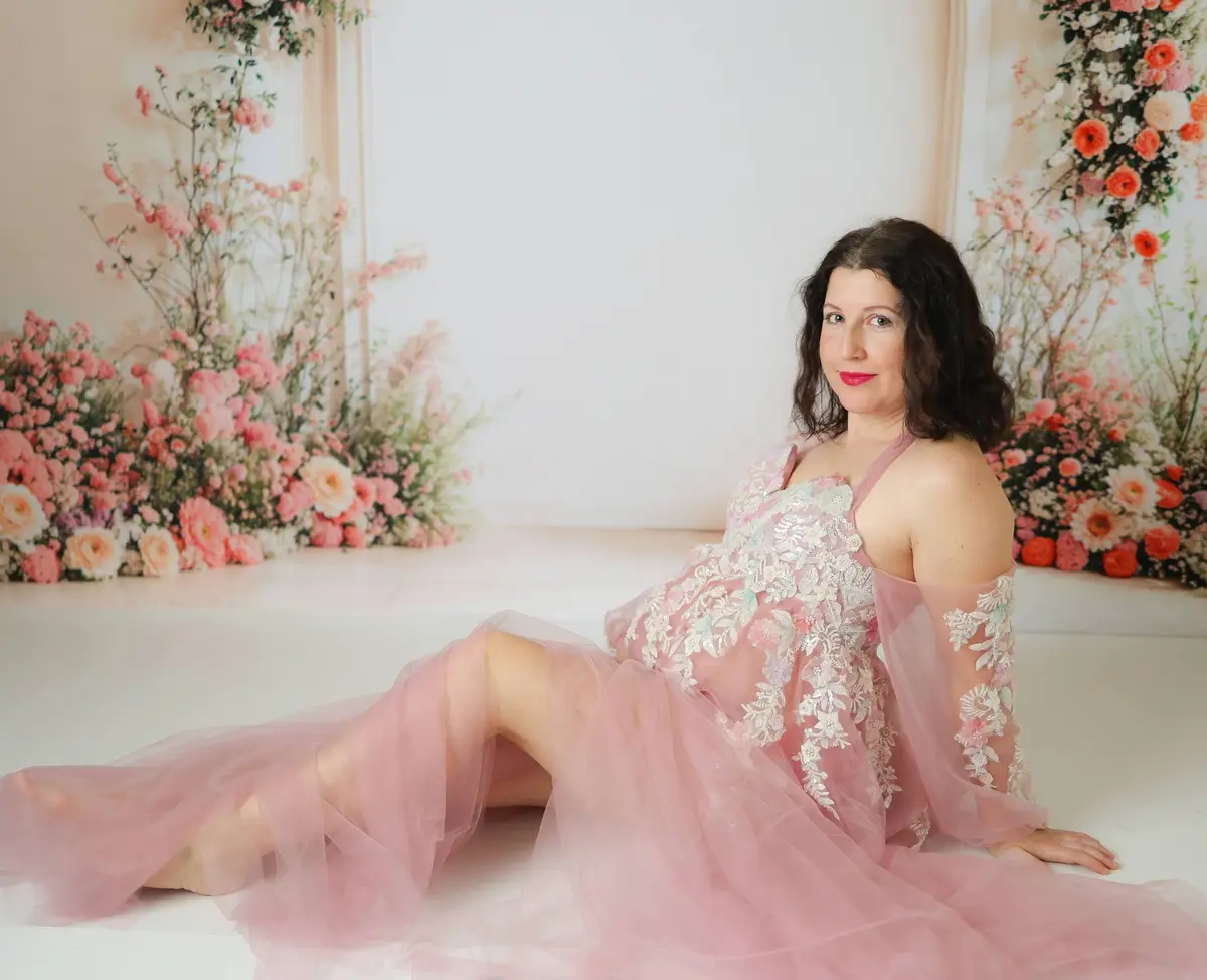 Kate Mesh Hanging Neck Mid Sleeve Trailing Maternity Photoshoot Dress - Image 3