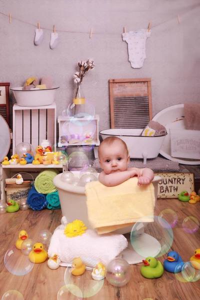 Kate Bath Time Baby Backdrop Summer Rubber Ducks and Bubbles Photos Designed by Erin Larkins - Image 4
