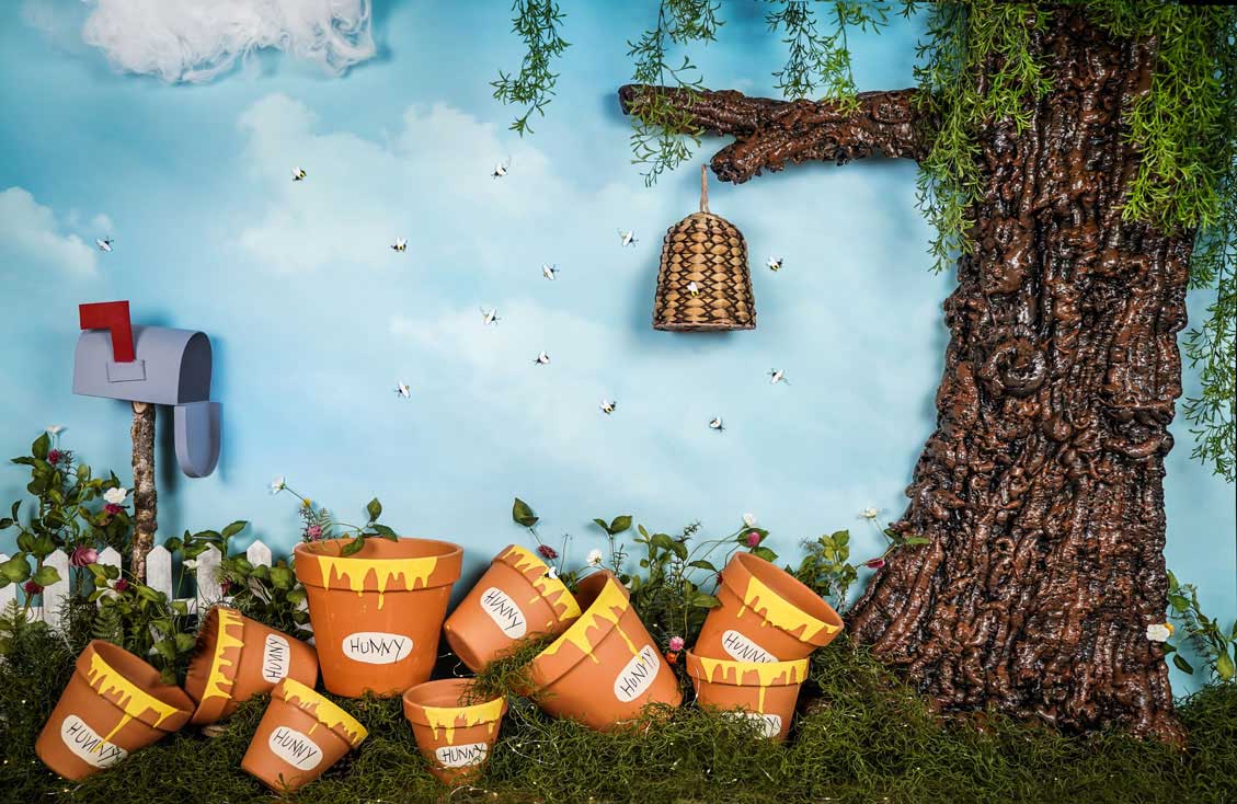 Kate Bees and Hunny Backdrop Designed by Arica Kirby - Image 6