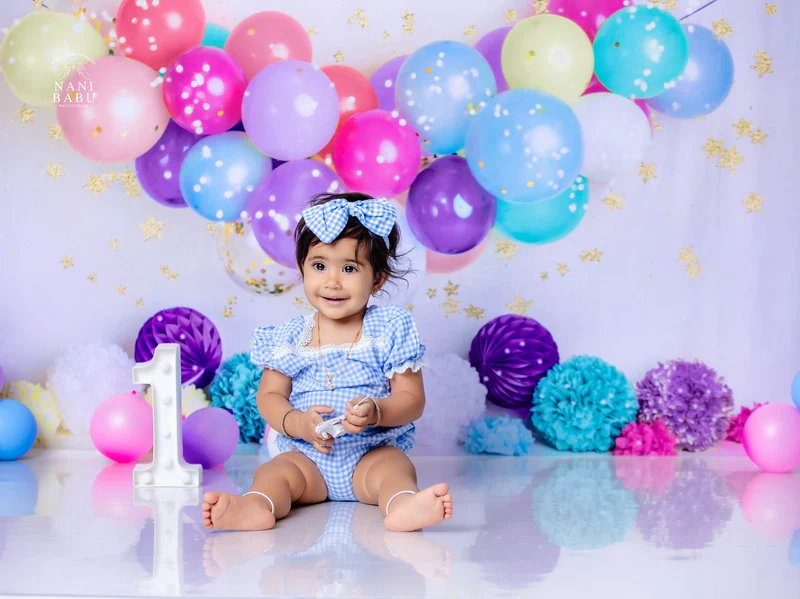 Kate Birthday Balloons and Stars Backdrop Designed By Mandy Ringe Photography - Image 3