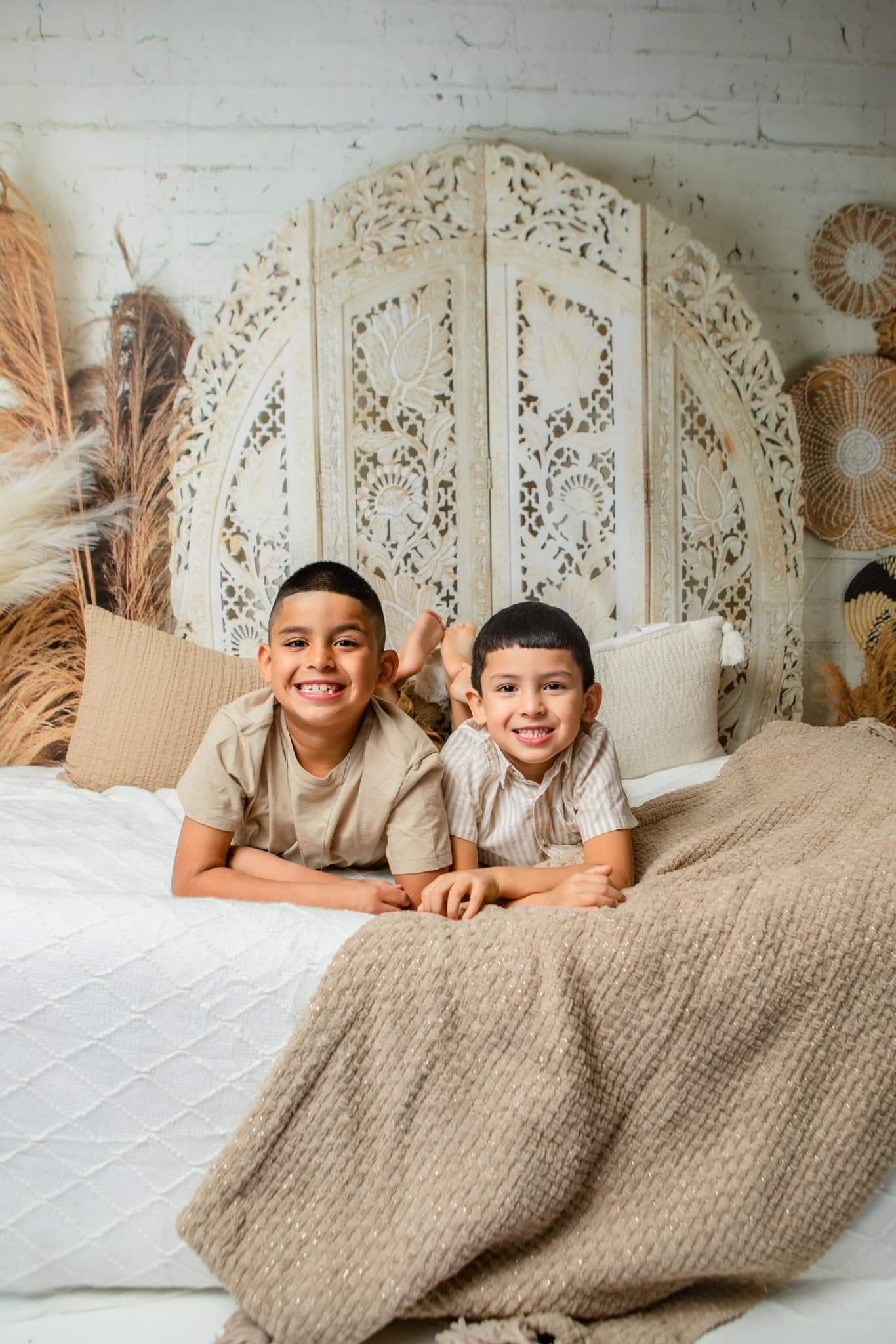 Kate Boho Screen with Pampas Grass Fleece Backdrop Designed by Mandy Ringe Photography - Image 11