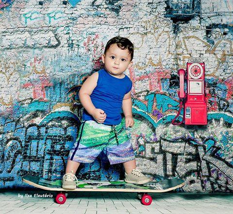 Kate Broken Walls Children Street Graffiti Photography Backgrounds - Image 3