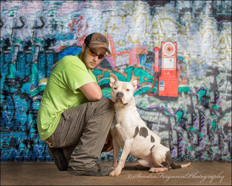 Kate Broken Walls Children Street Graffiti Photography Backgrounds - Image 4