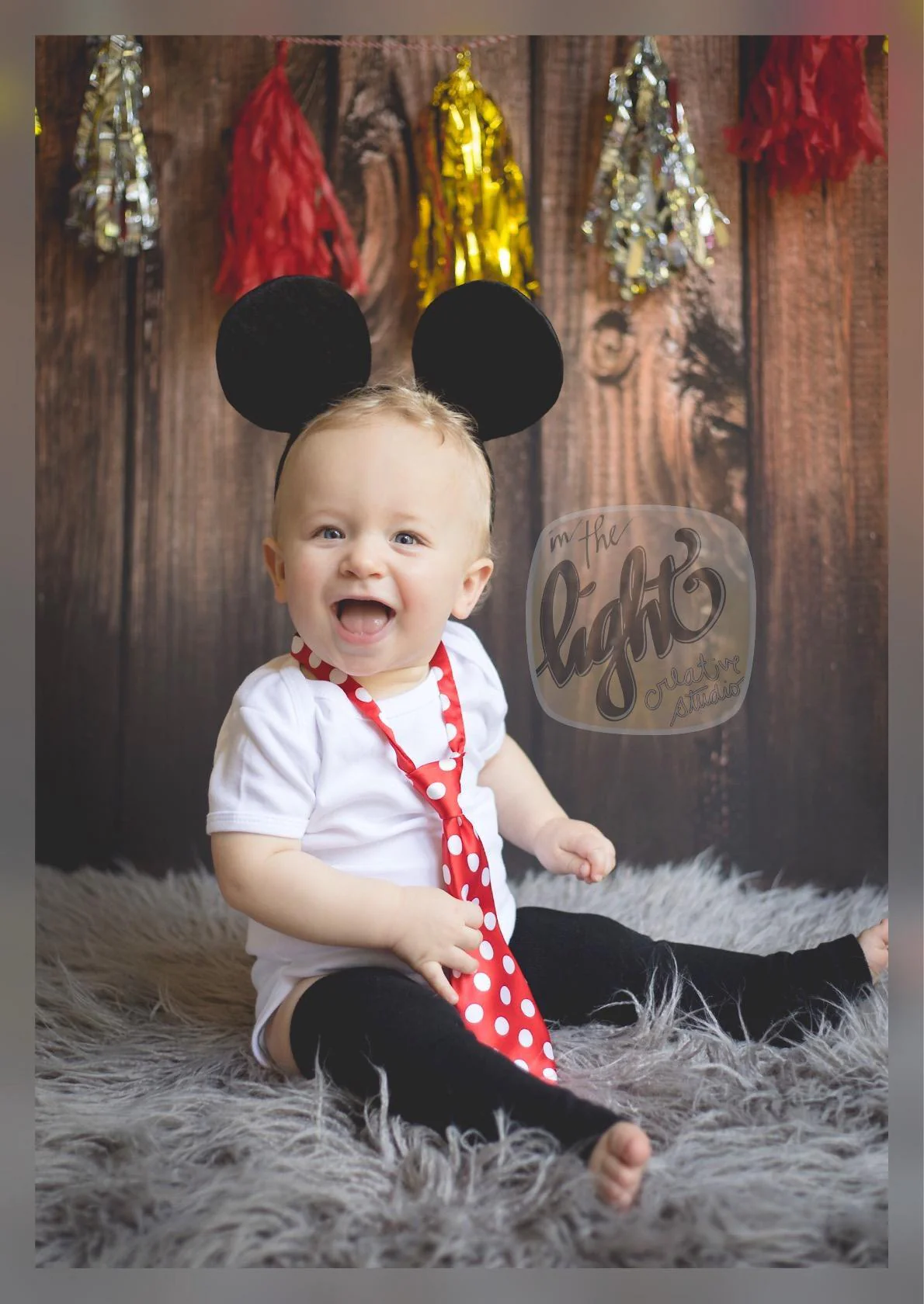 Kate Brown Wood Backdrop For Baby Newborn Photography Shoot - Image 4