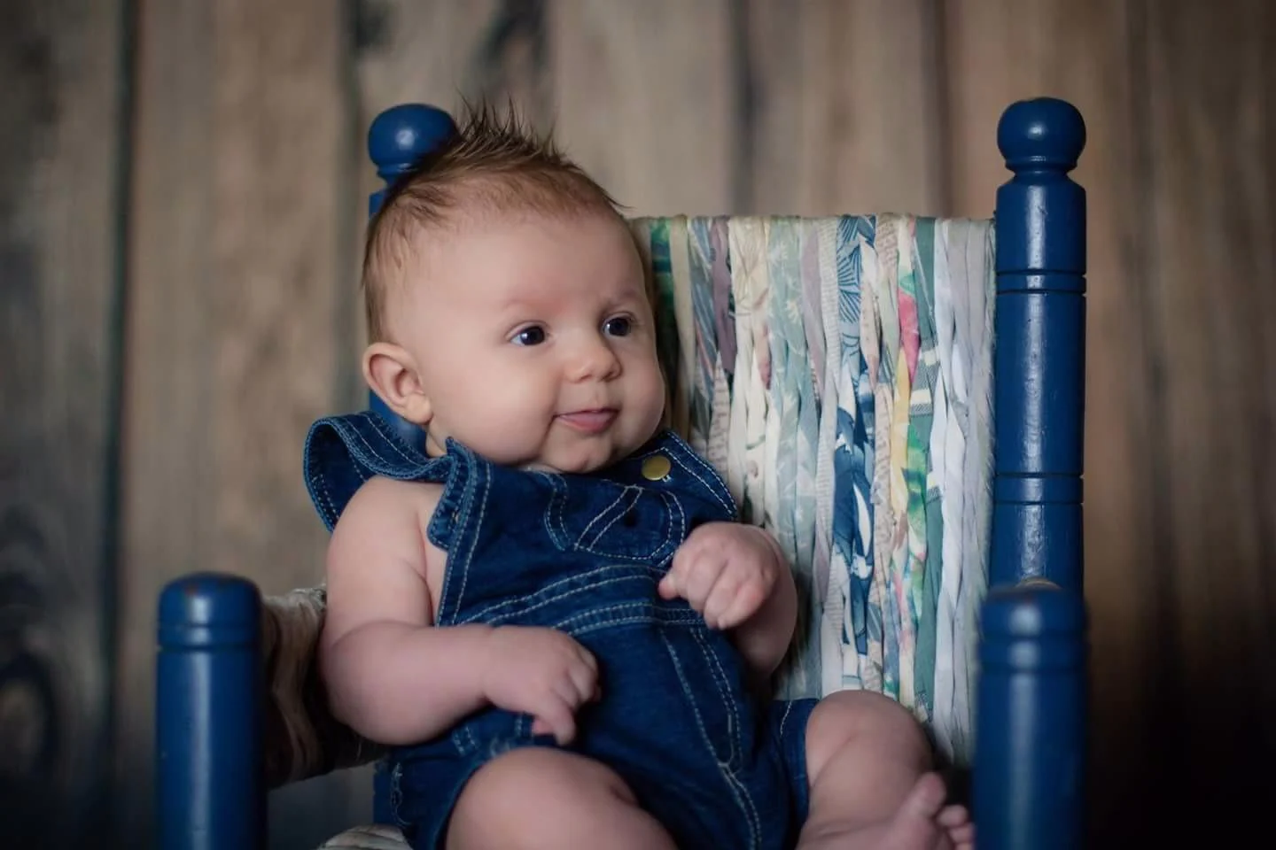 Kate Brown Wood Backdrop For Baby Newborn Photography Shoot - Image 5