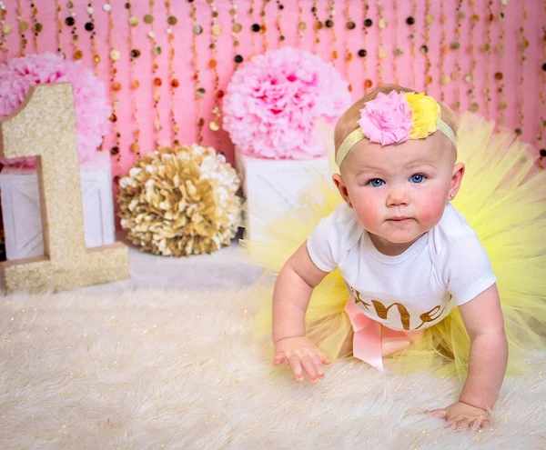 Kate Bubble Gum Wall with Gold 1st Birthday Backdrop Designed by Lisa B - Image 5