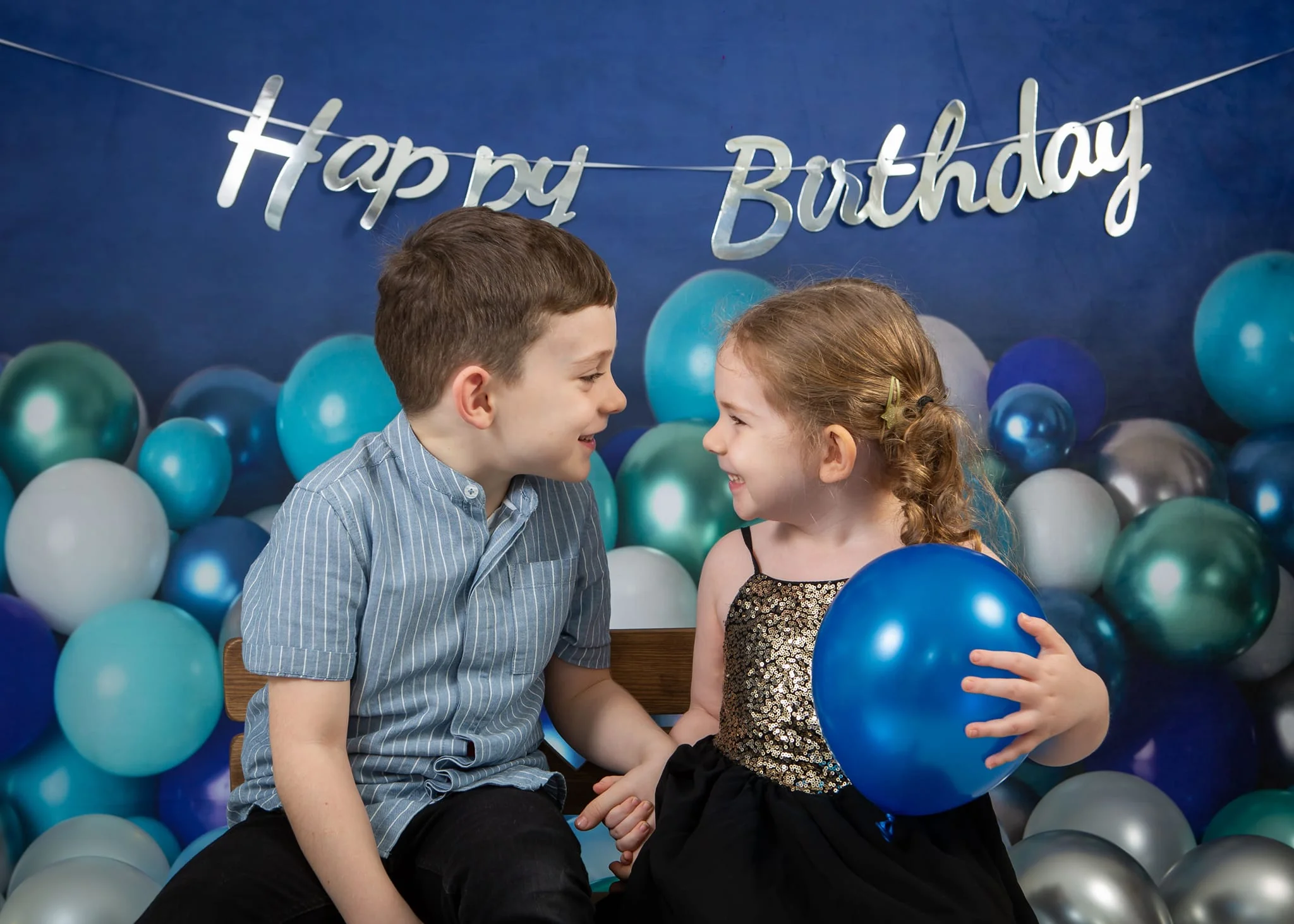 Kate Cake Smash Backdrop Blue Balloon Designed by Mandy Ringe Photography - Image 4
