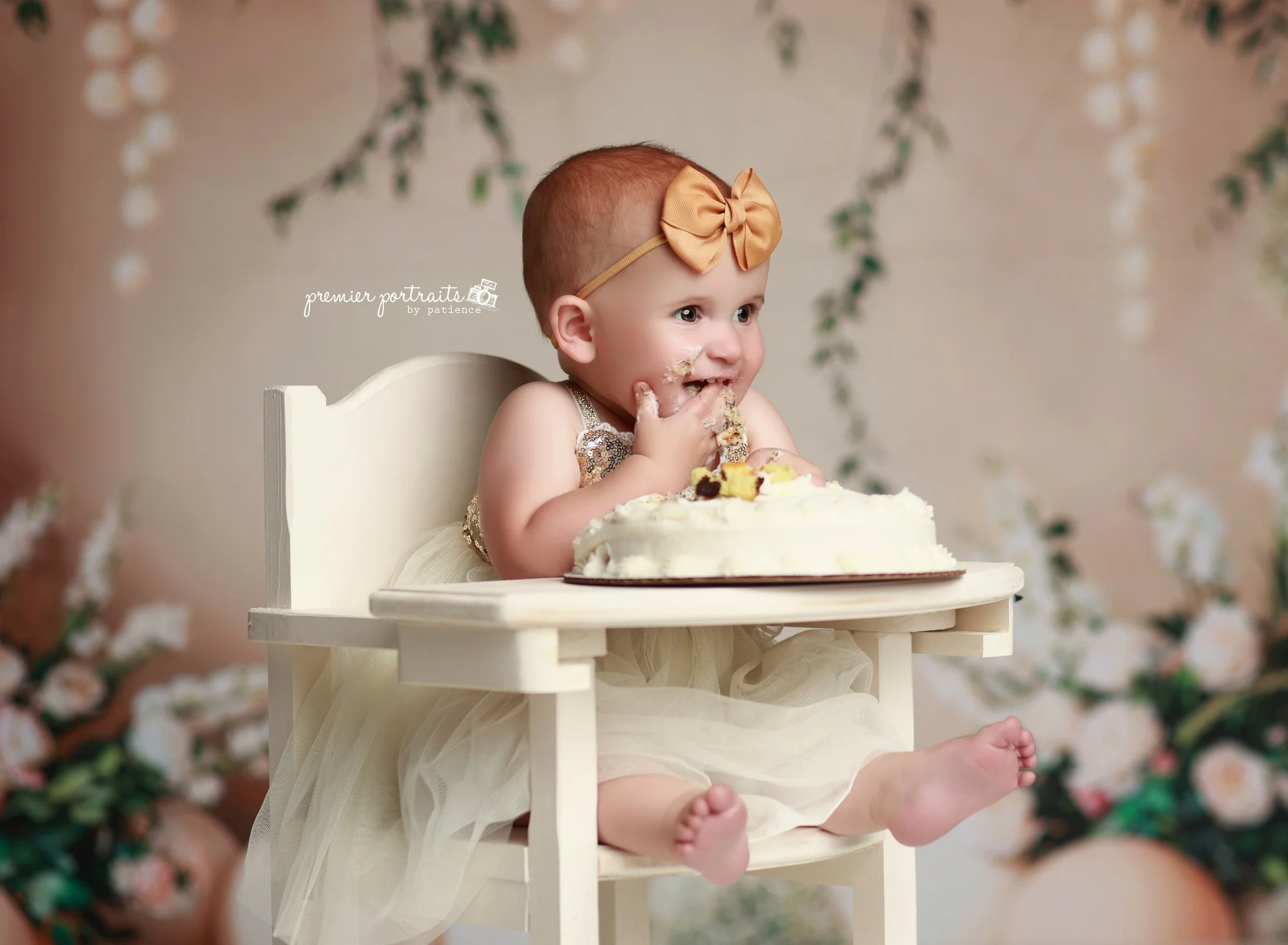 Kate Cake Smash Flower Beige Balloon Wall Backdrop Designed by Emetselch - Image 3