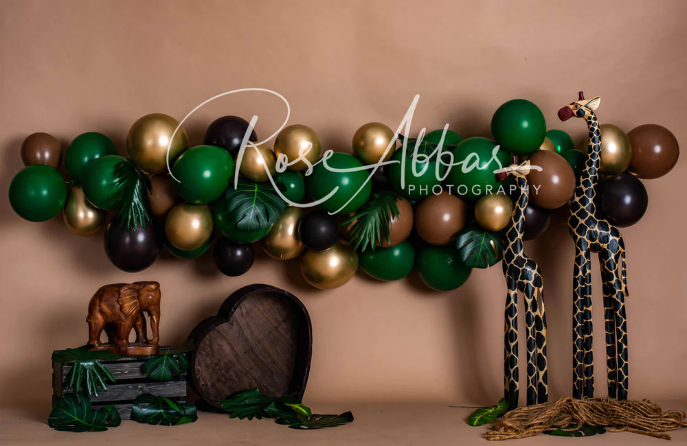 Kate Cake Smash Giraffe Backdrop Designed By Rose Abbas - Image 3