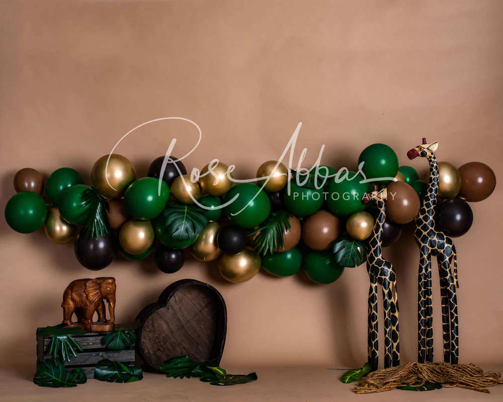 Kate Cake Smash Giraffe Backdrop Designed By Rose Abbas - Image 4