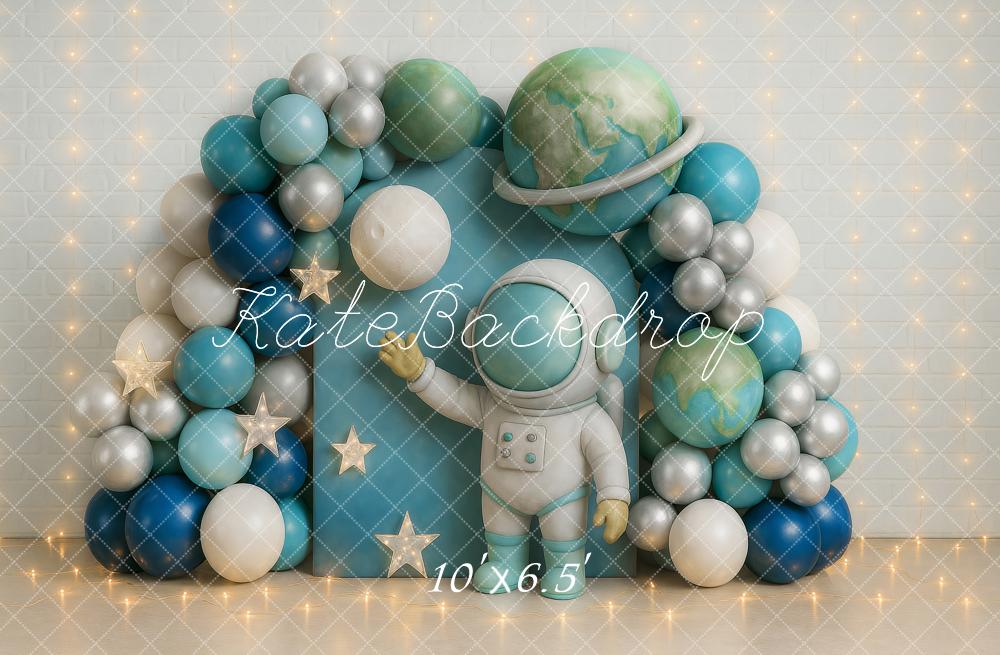 Kate Cake Smash Space Astronaut Balloon Backdrop Designed by Ashley Paul - Image 4