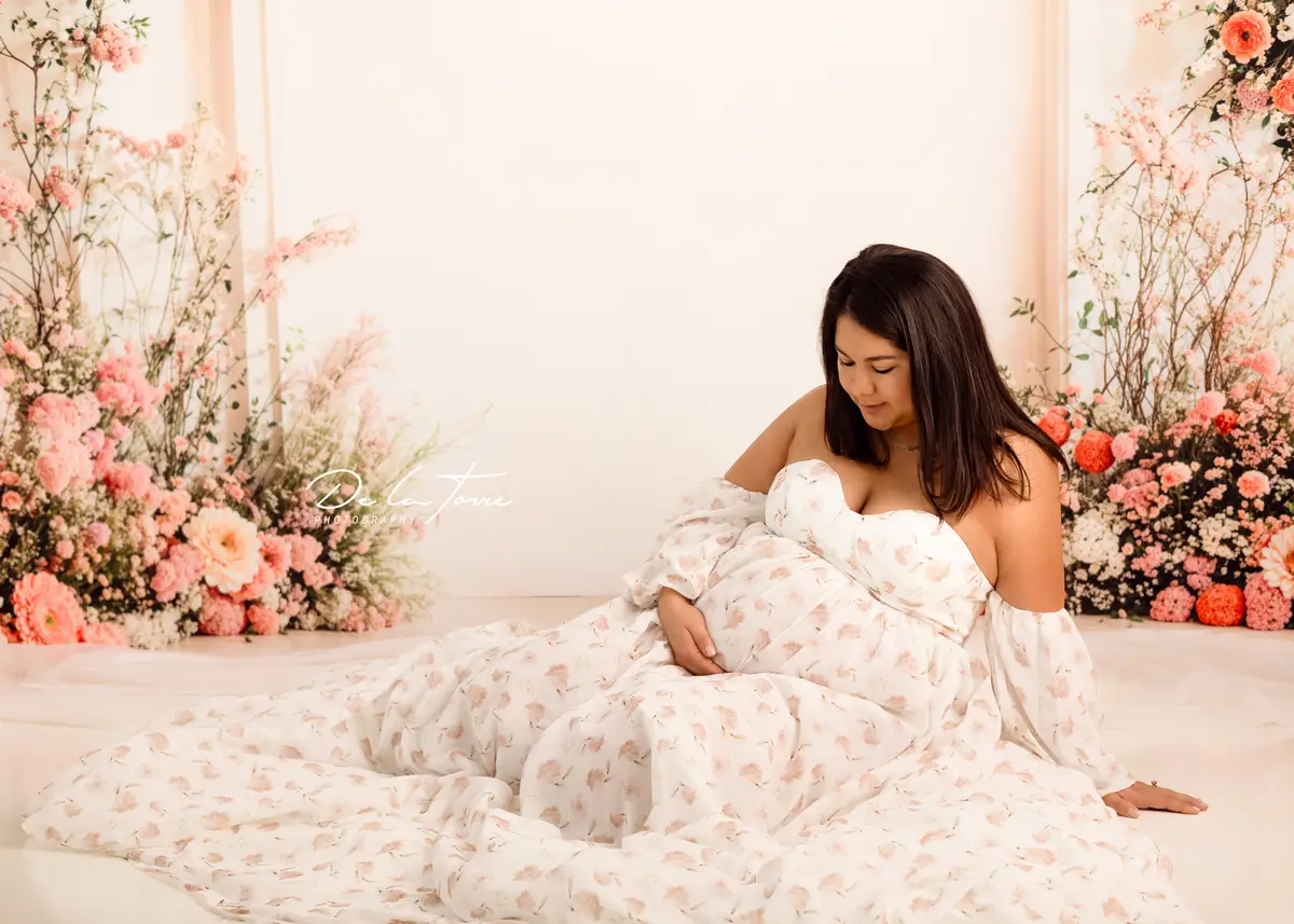 Kate Chiffon Flower Printed White Maternity Photoshoot Dress - Image 5