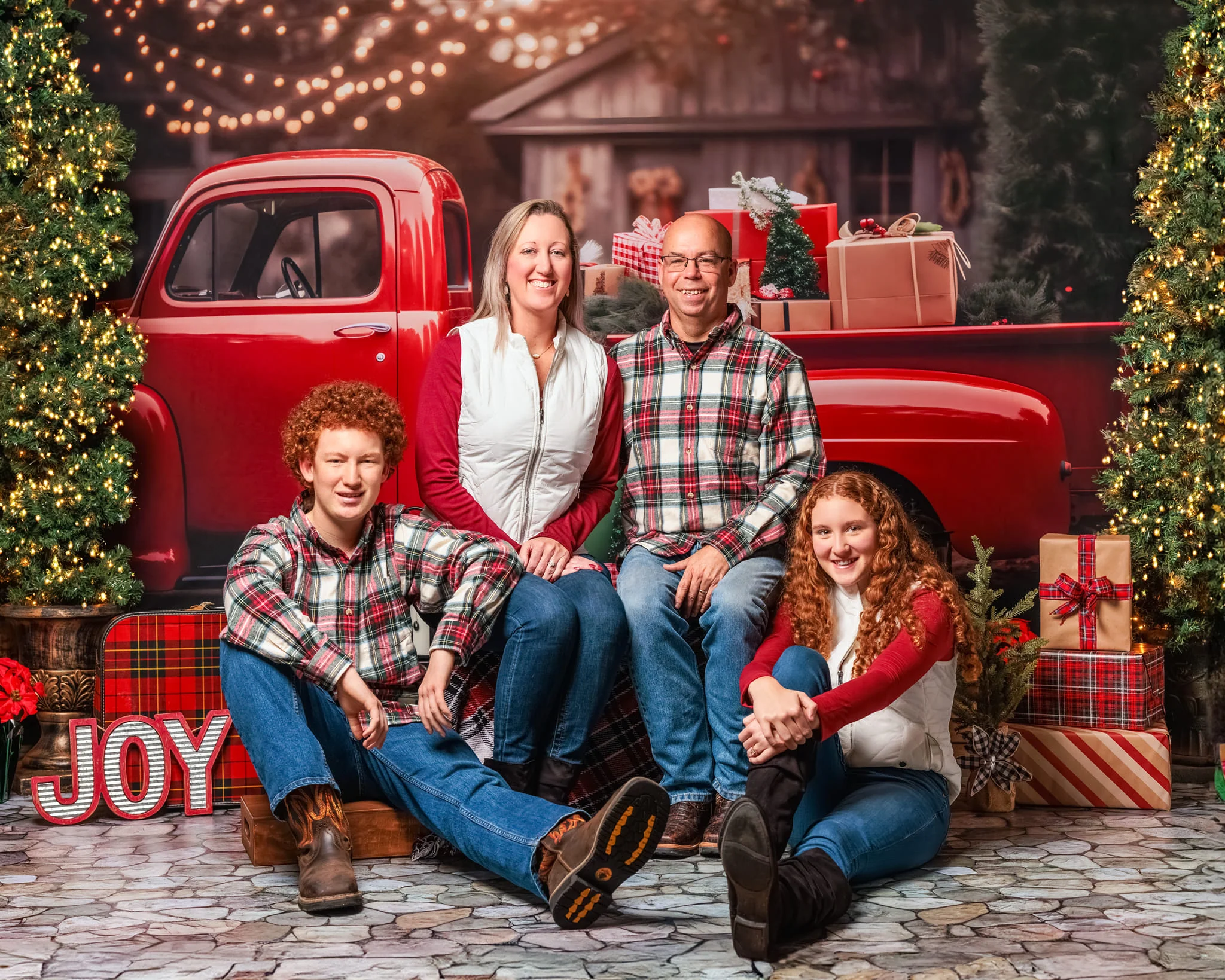 Kate Christmas Gift in Red Car Backdrop for Photography - Image 4