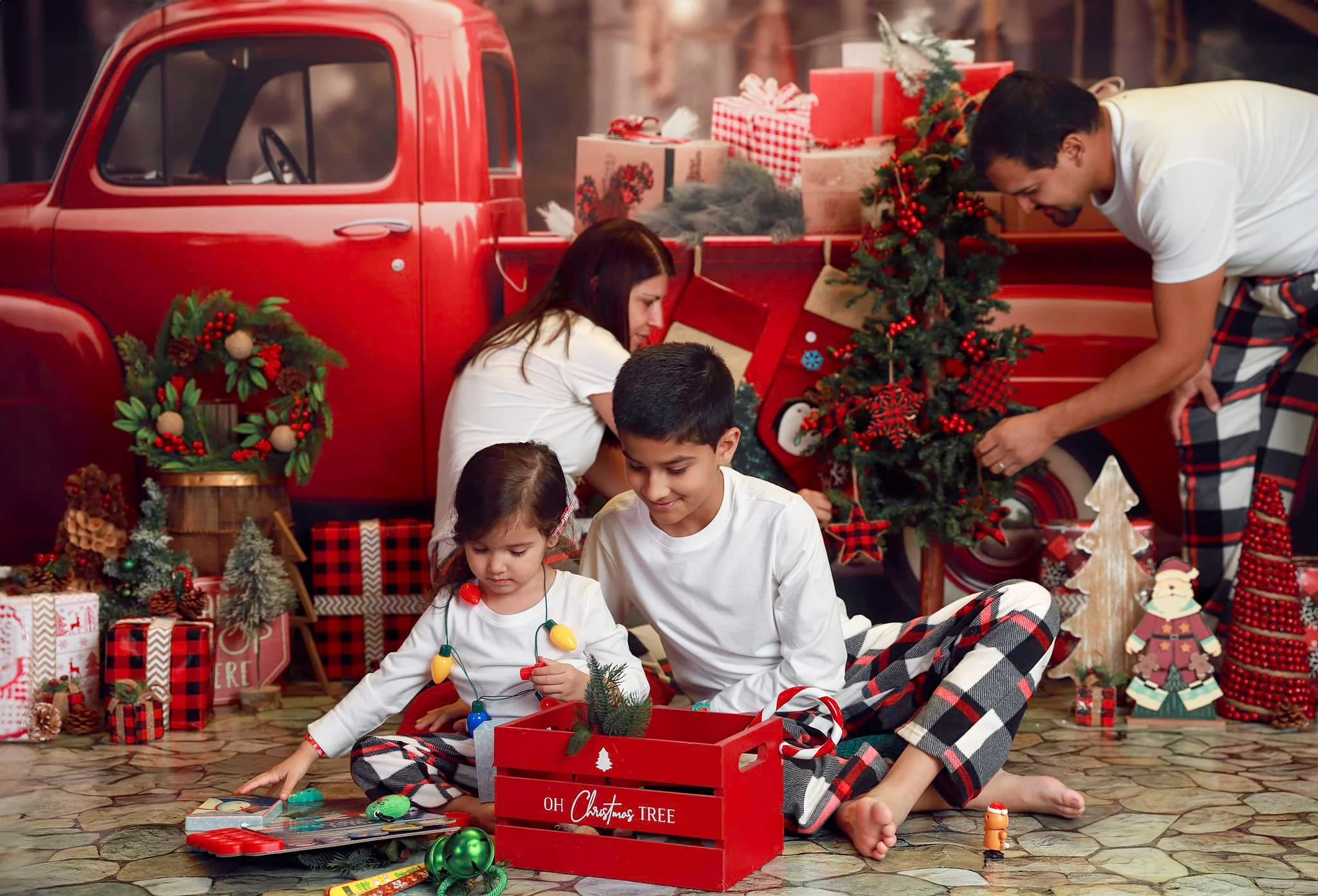 Kate Christmas Gift in Red Car Backdrop for Photography - Image 6