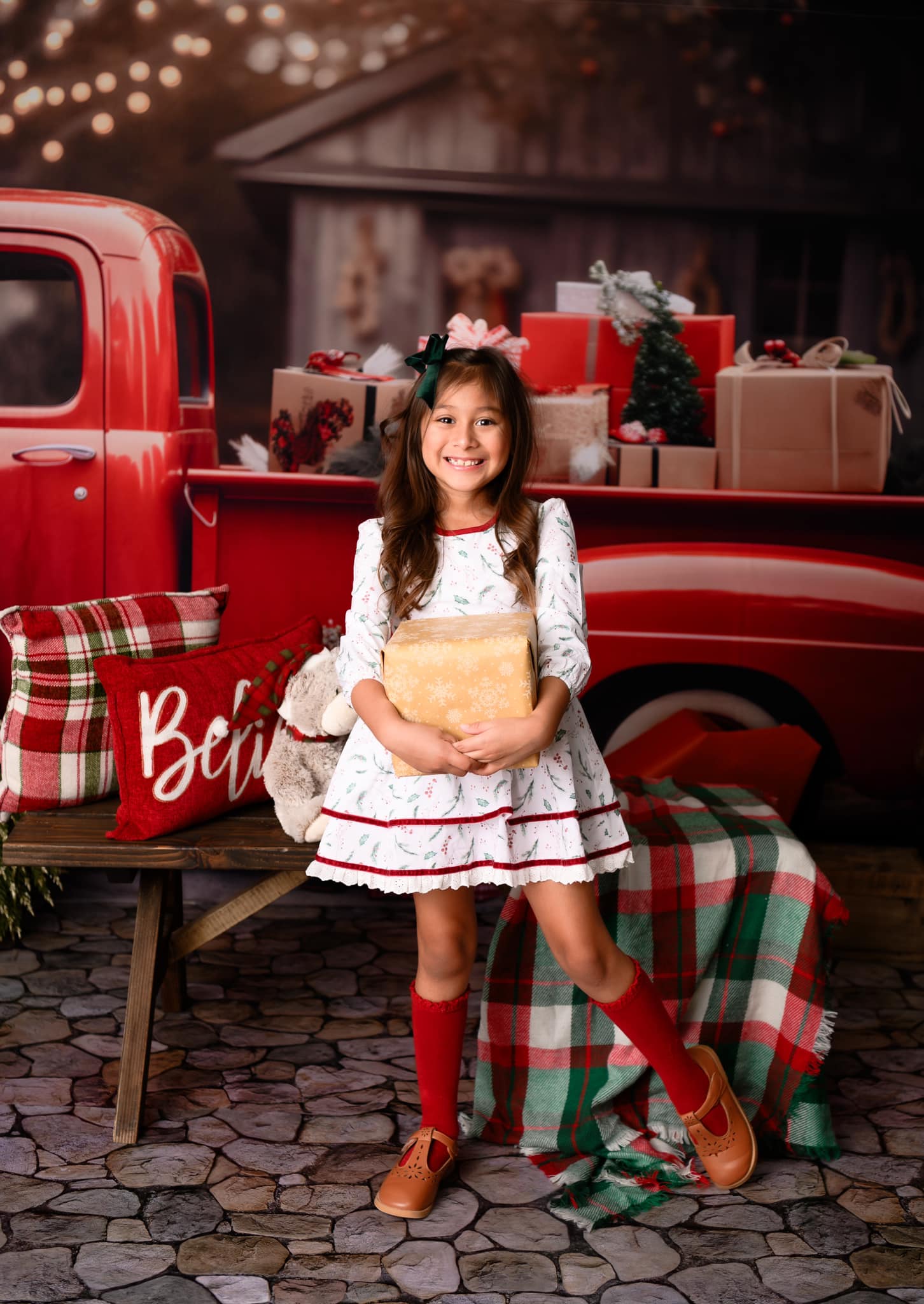 Kate Christmas Gift in Red Car Backdrop for Photography - Image 8