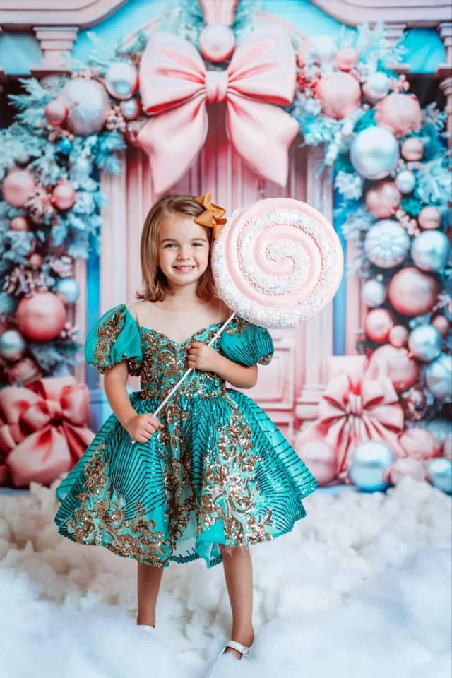 Kate Christmas Pink Door Arch Backdrop for Photography - Image 4