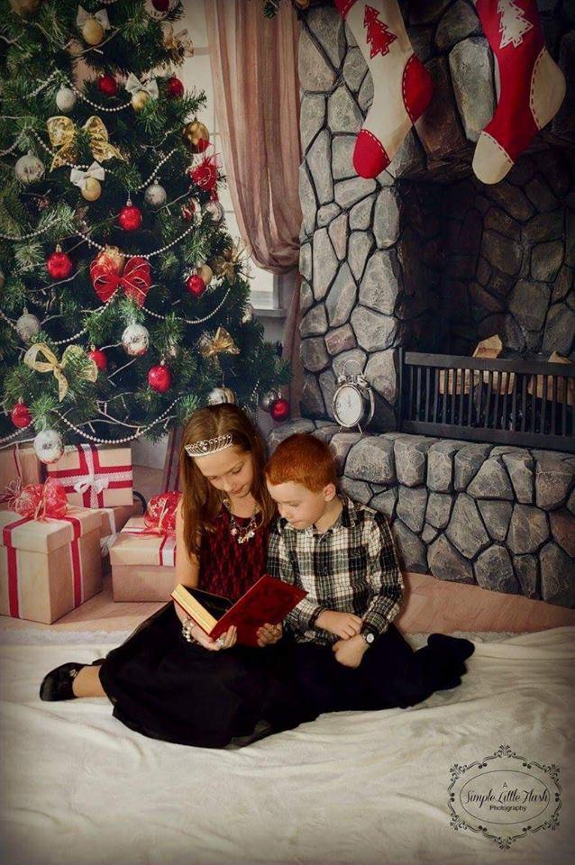 Kate Christmas Tree Backdrop Gift Stove Sock Props for Photography - Image 5