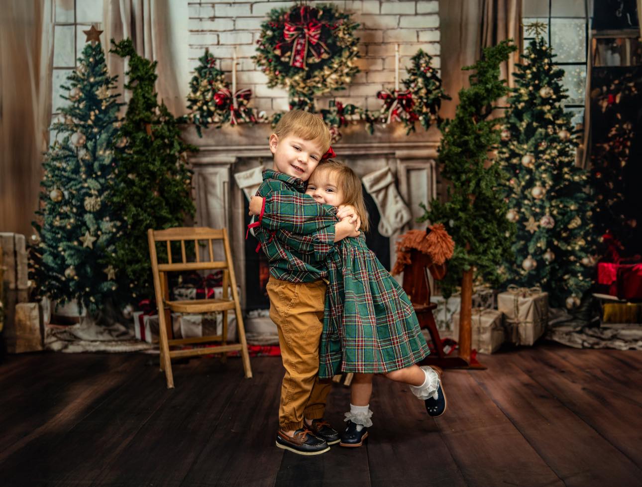 Kate Christmas Tree White Fireplace Backdrop+Dark Brown Wooden Floor Backdrop - Image 3