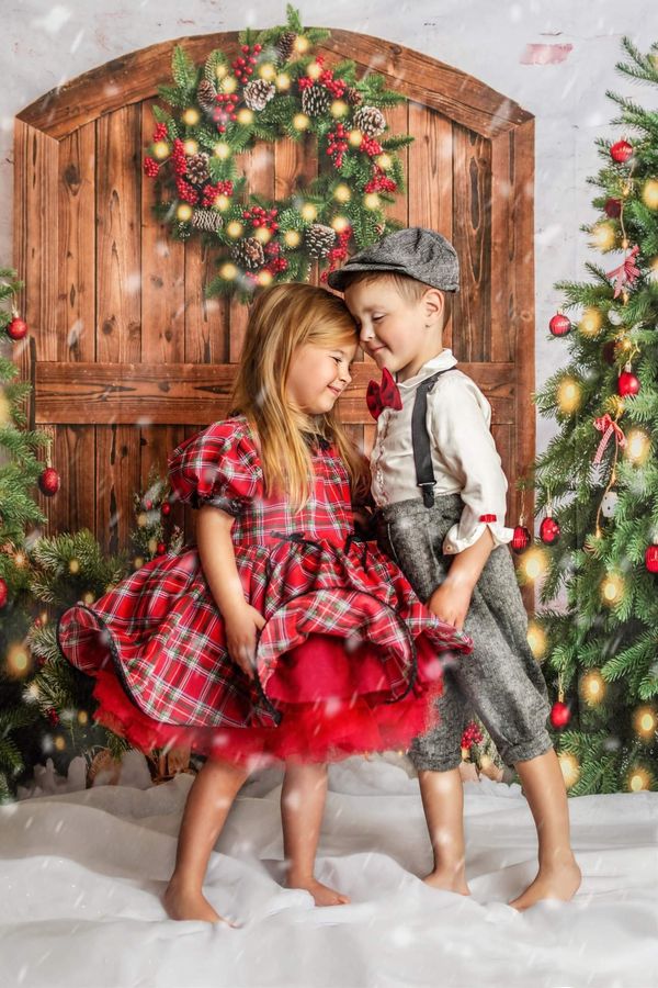 Kate Christmas Tree Wreath Barn Door Backdrop Designed by Emetselch - Image 3