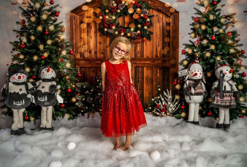 Kate Christmas Tree Wreath Barn Door Backdrop Designed by Emetselch - Image 5