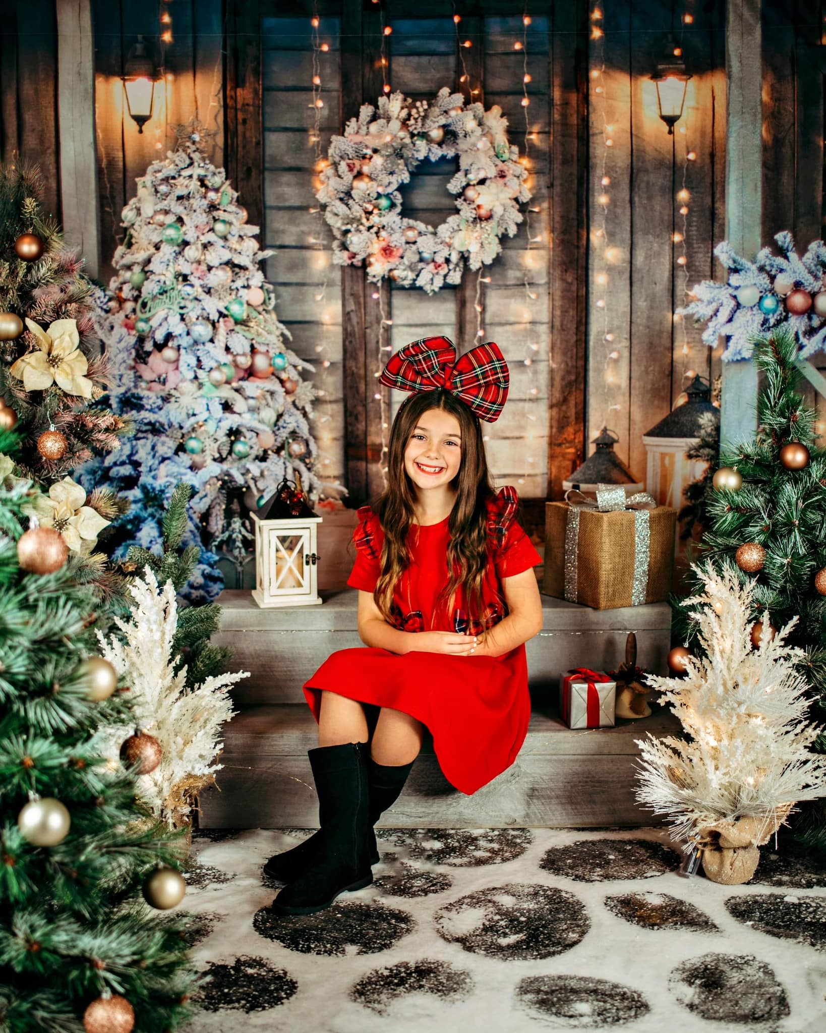 Kate Christmas Trees Door Backdrop Designed by Chain Photography - Image 5