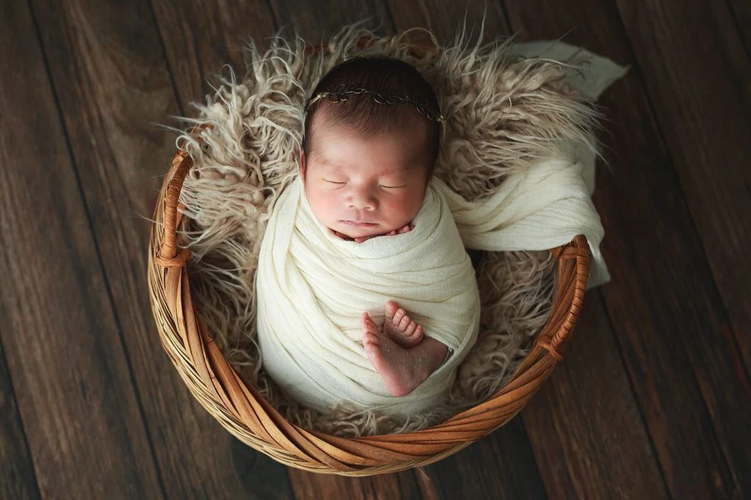 Kate Coffee Brown Wood Rubber Floor Mat for Photography - Image 3