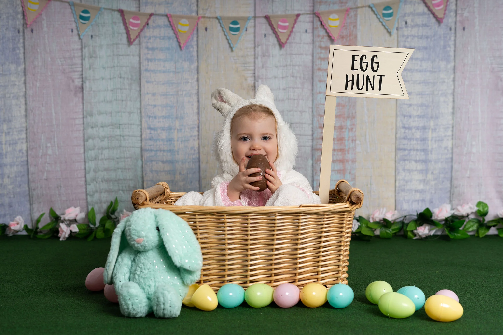 Kate Easter Colorful Wood Backdrop Photography - Image 6