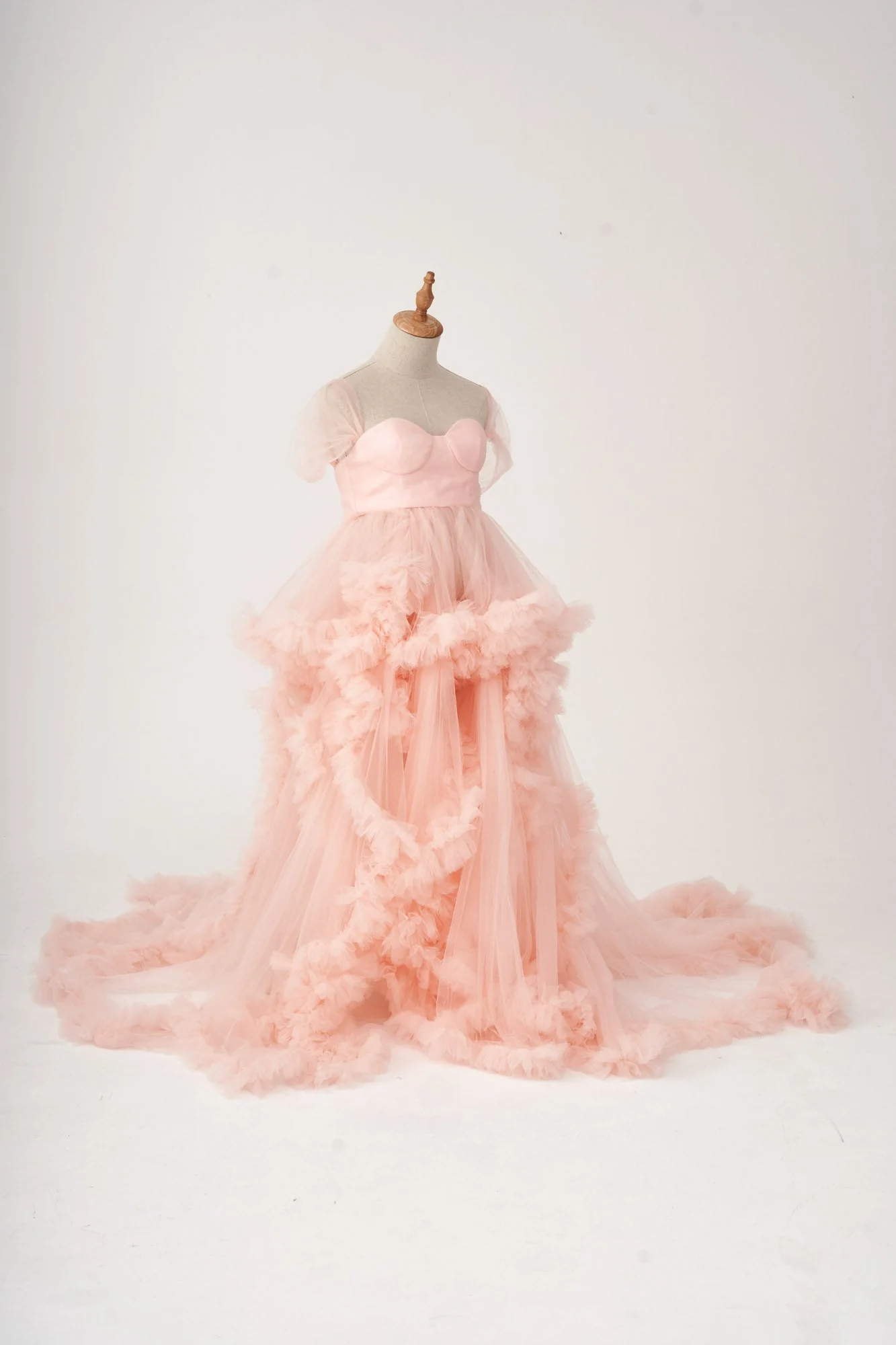 Kate Fantasy Pink Lace Maternity Photoshoot Dress - Image 4