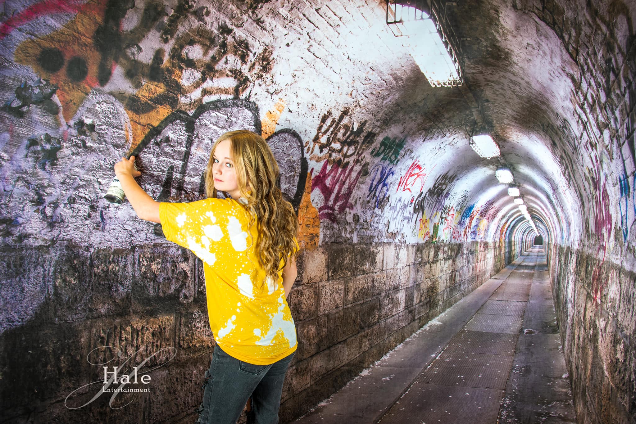 Kate Graffiti Wall Backdrop Tunnel Light Background for Photography - Image 3