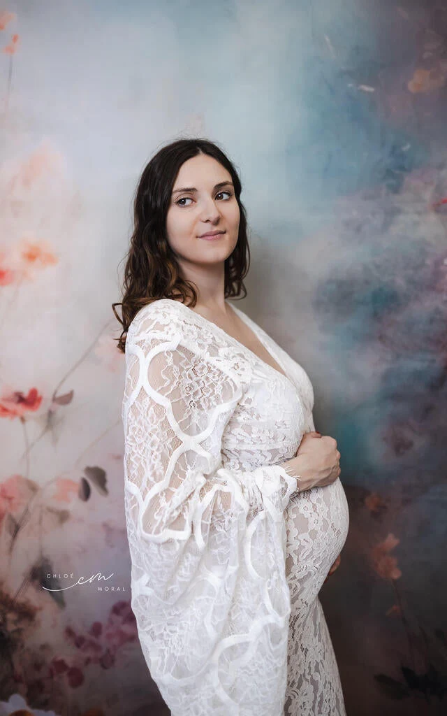 Kate Lace V-neck Trailing White Maternity Photoshoot Dress - Image 3