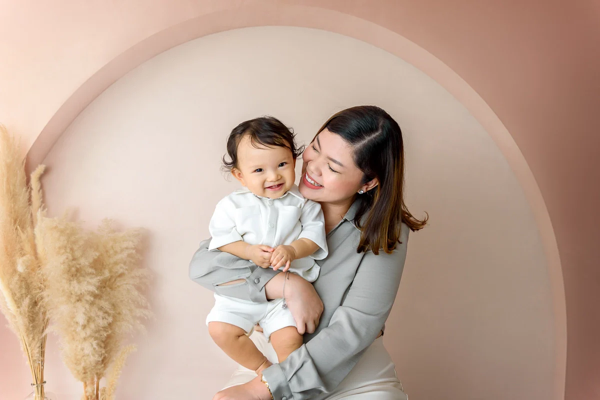 Kate Modern Style Beige Arch Wall Backdrop Designed by Emetselch - Image 4
