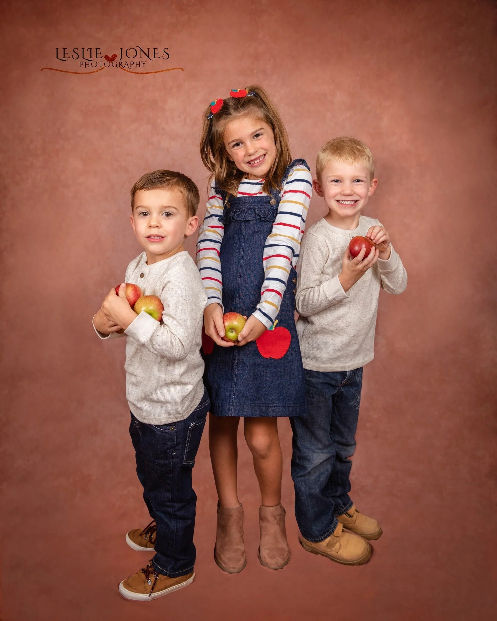 Kate Old Master Abstract Texture Light Brown Fleece Backdrop for Photography - Image 5