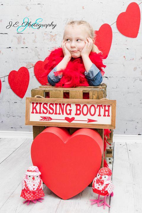 Kate Retro Brick Valentines Backdrop Designed by Jerry_Sina - Image 3