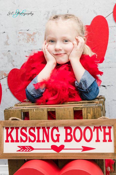 Kate Retro Brick Valentines Backdrop Designed by Jerry_Sina - Image 4