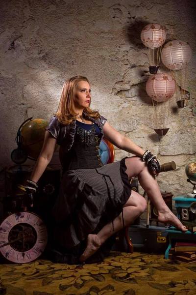 Kate Retro Damaged Cement Brick Backdrop - Image 3