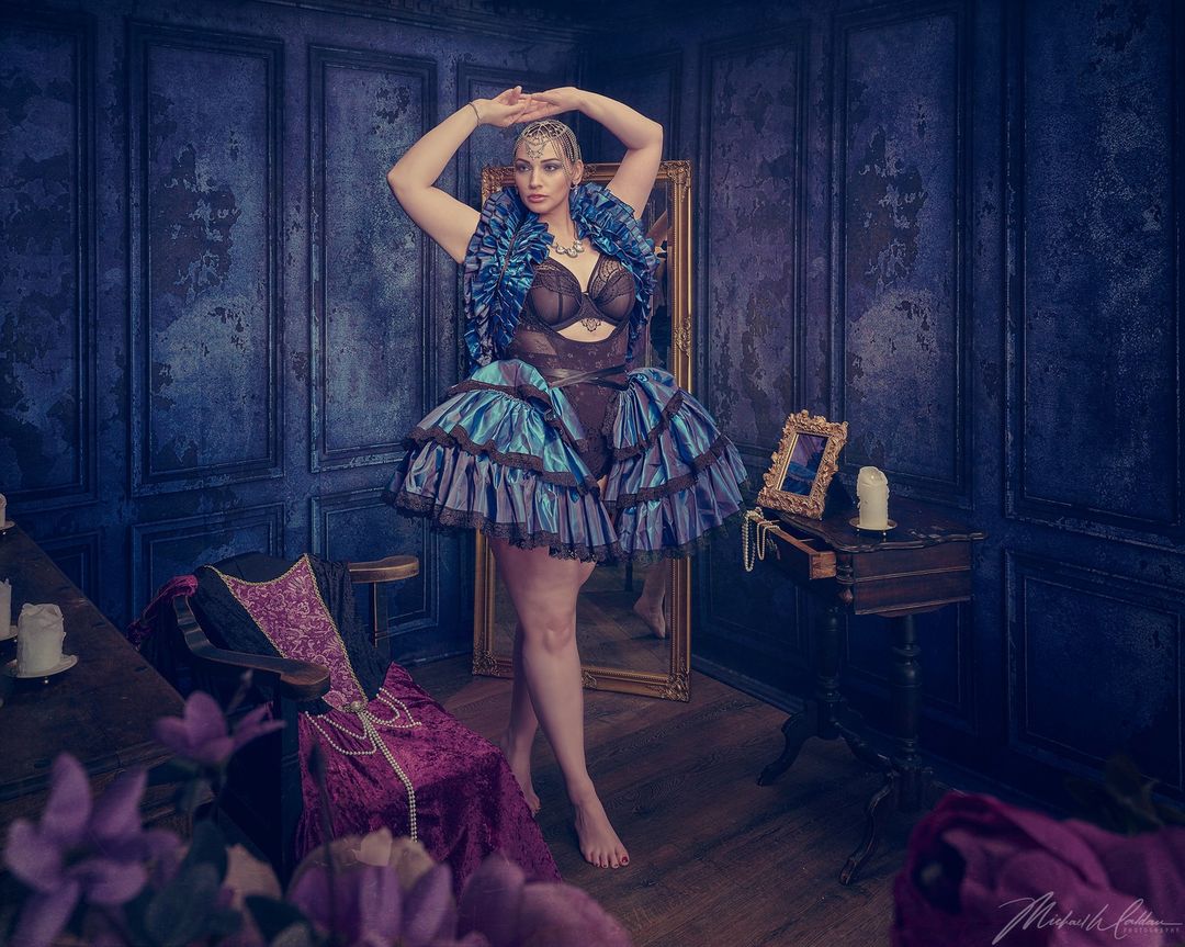 Kate Retro Wall Old Blue Backdrop Designed by Chain Photography