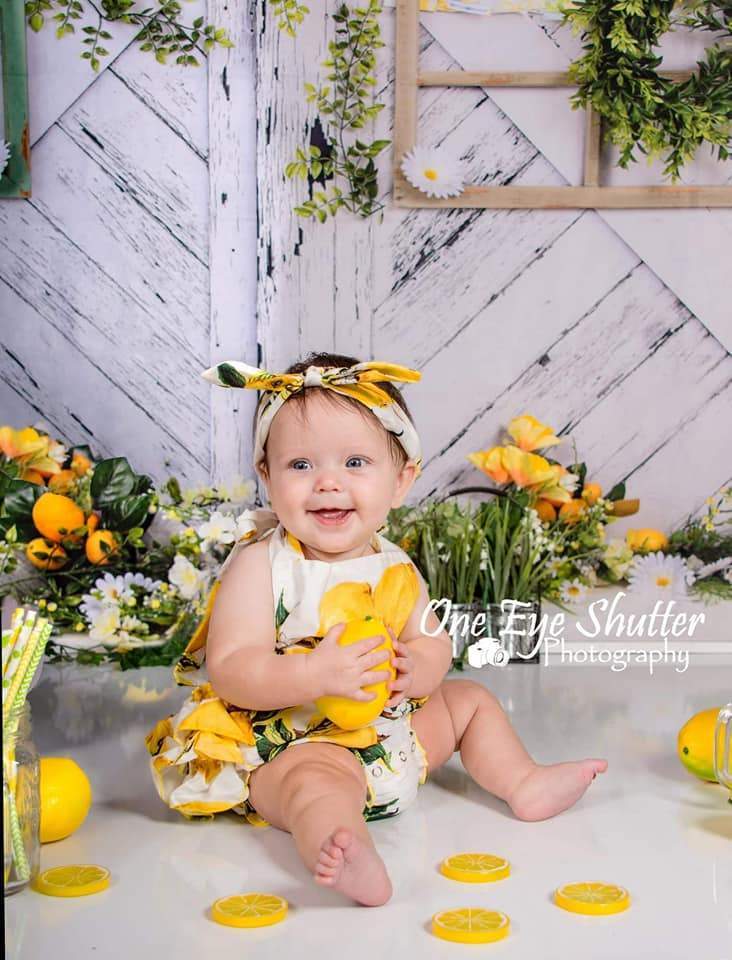 Kate Retro Wood Summer Daisies Lemon Backdrop - Image 4