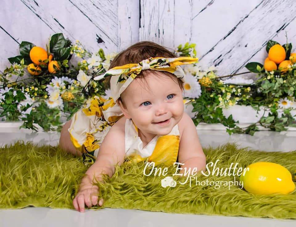 Kate Retro Wood Summer Daisies Lemon Backdrop - Image 5