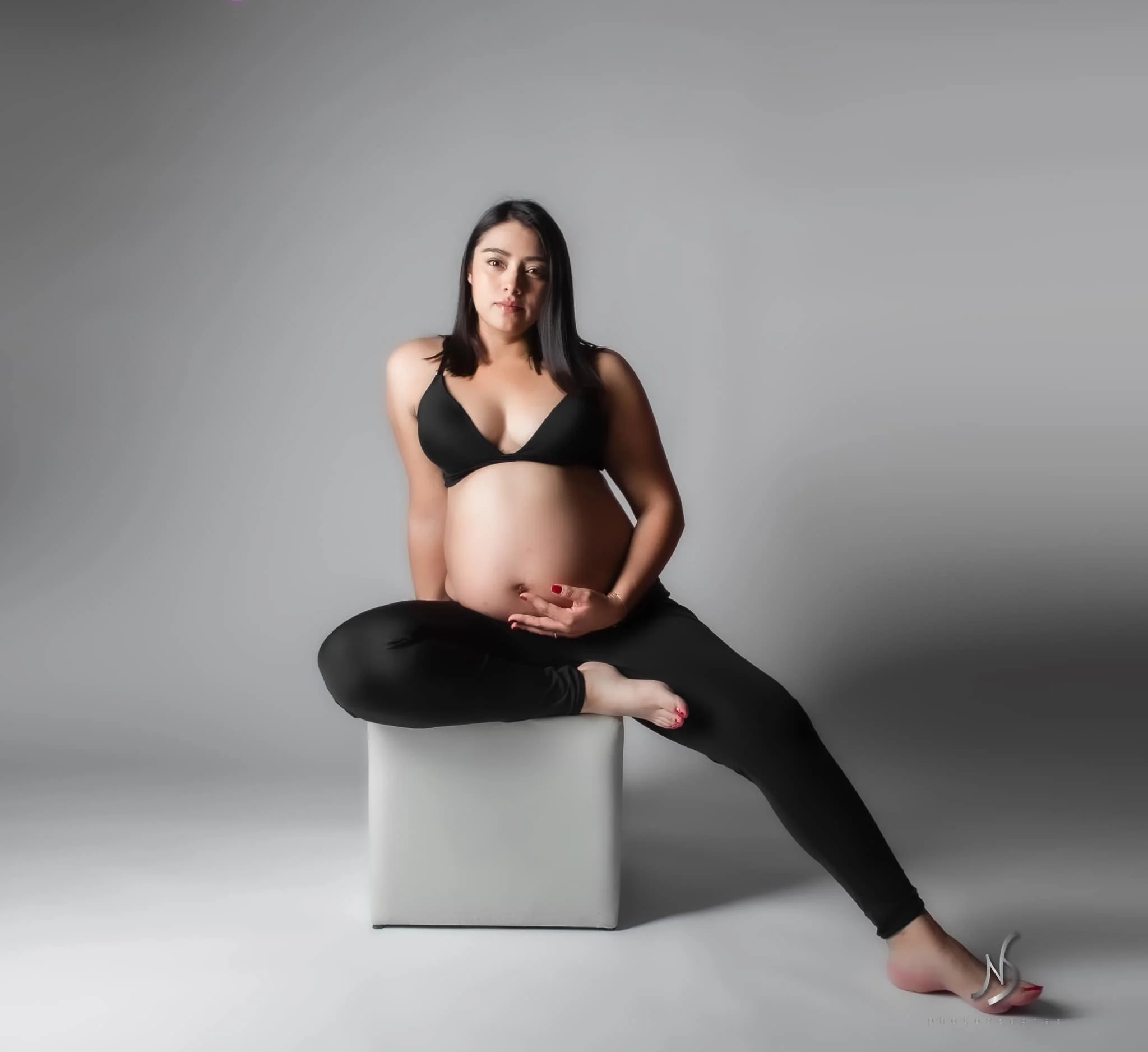 Kate Seamless Paper Backdrop for Photography - Image 53