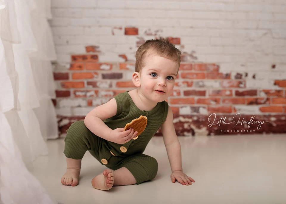 Kate Shabby White and Red Brick Backdrop Designed By Mandy Ringe Photography