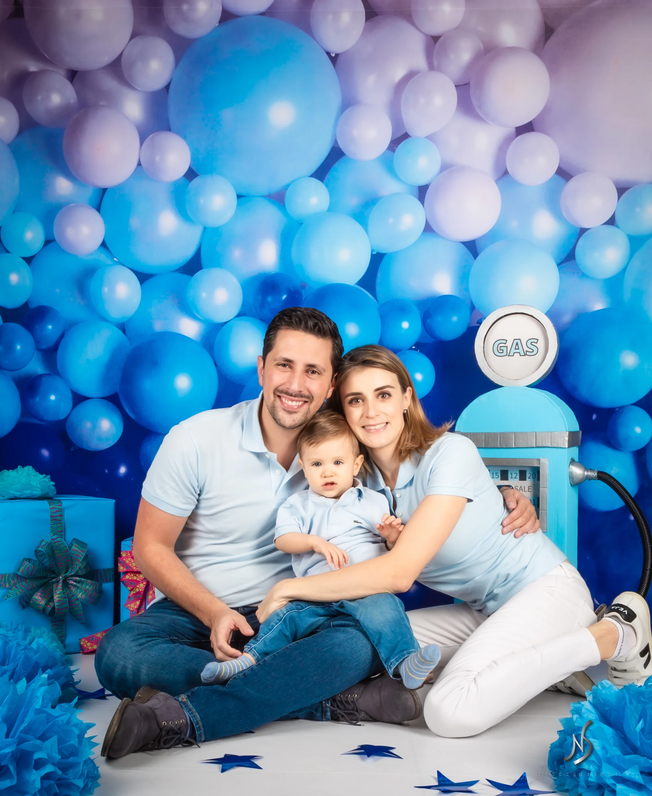 Kate Blue Balloon Wall Children Backdrop Designed by Mandy Ringe Photography - Image 5