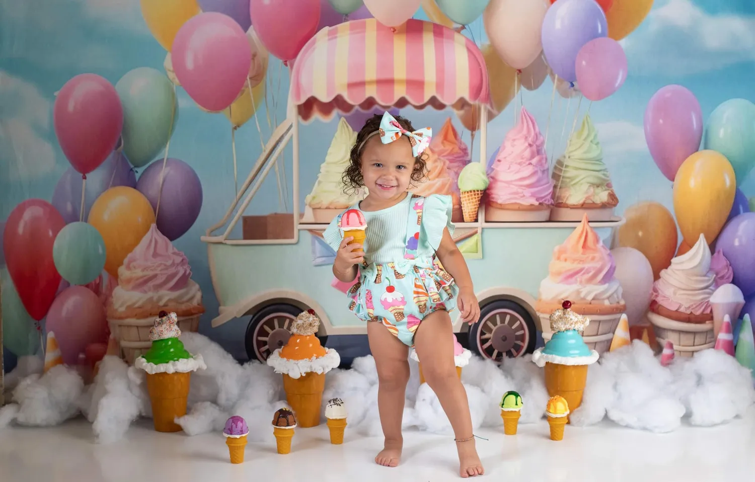 Kate Summer Ice Cream Car Balloon Backdrop Designed by Chain Photography - Image 3
