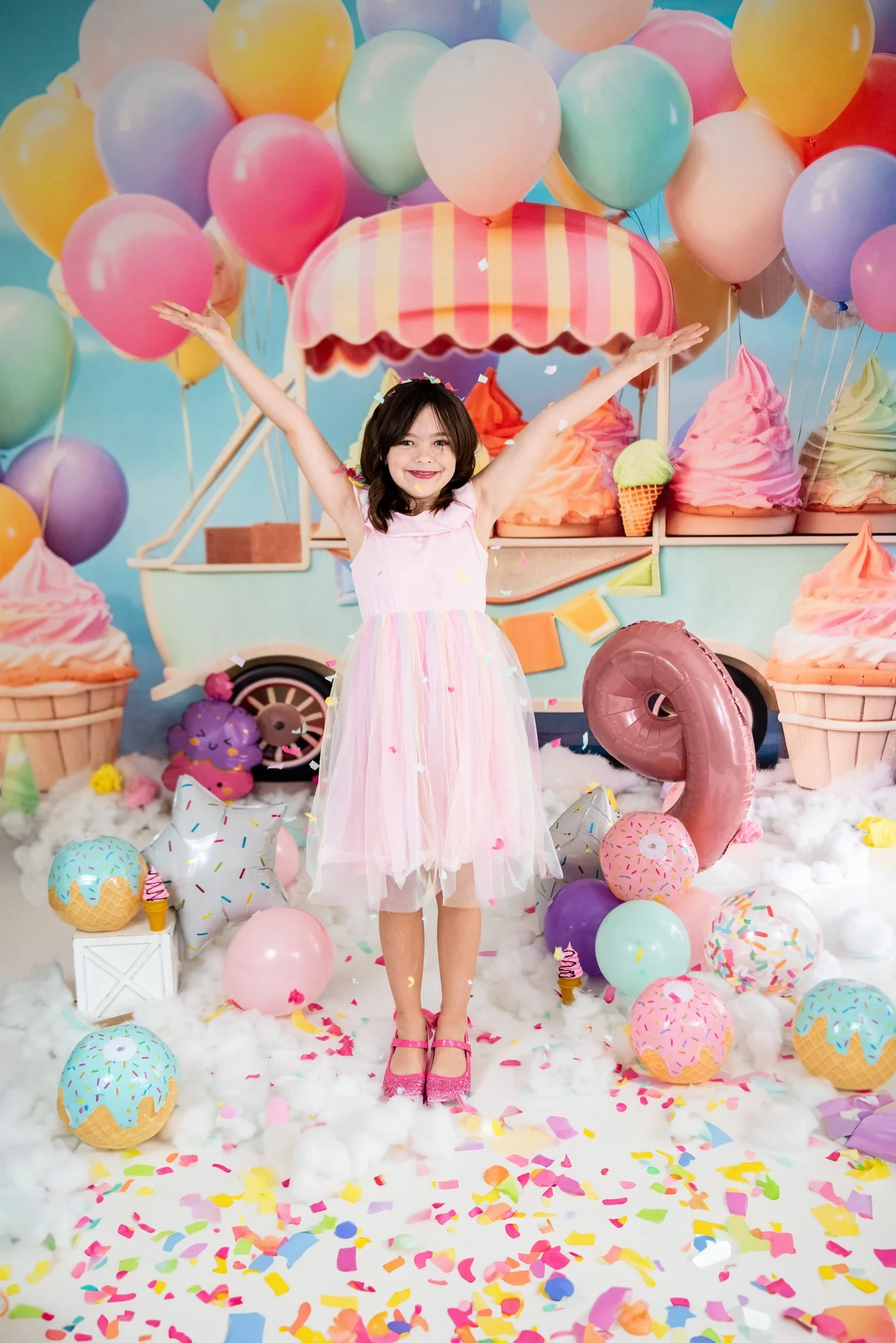 Kate Summer Ice Cream Car Balloon Backdrop Designed by Chain Photography - Image 4