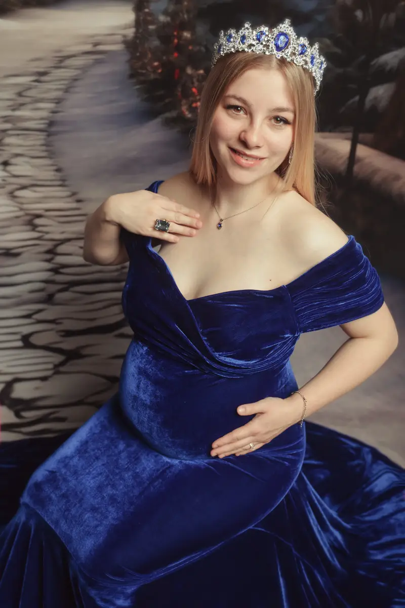 Kate Velvet V-neck Tailed Maternity Photoshoot Dress - Image 22