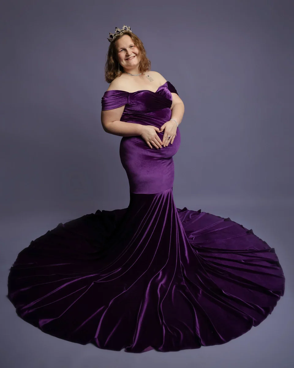 Kate Velvet V-neck Tailed Maternity Photoshoot Dress - Image 4