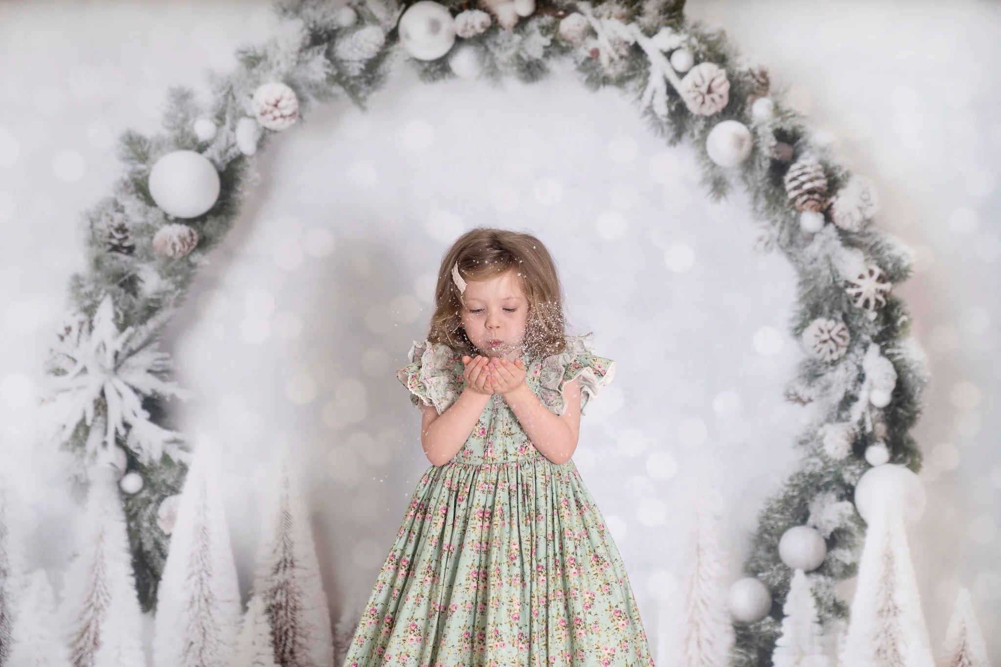 Kate White Christmas Arch Bokeh Neon Backdrop for Photography - Image 7