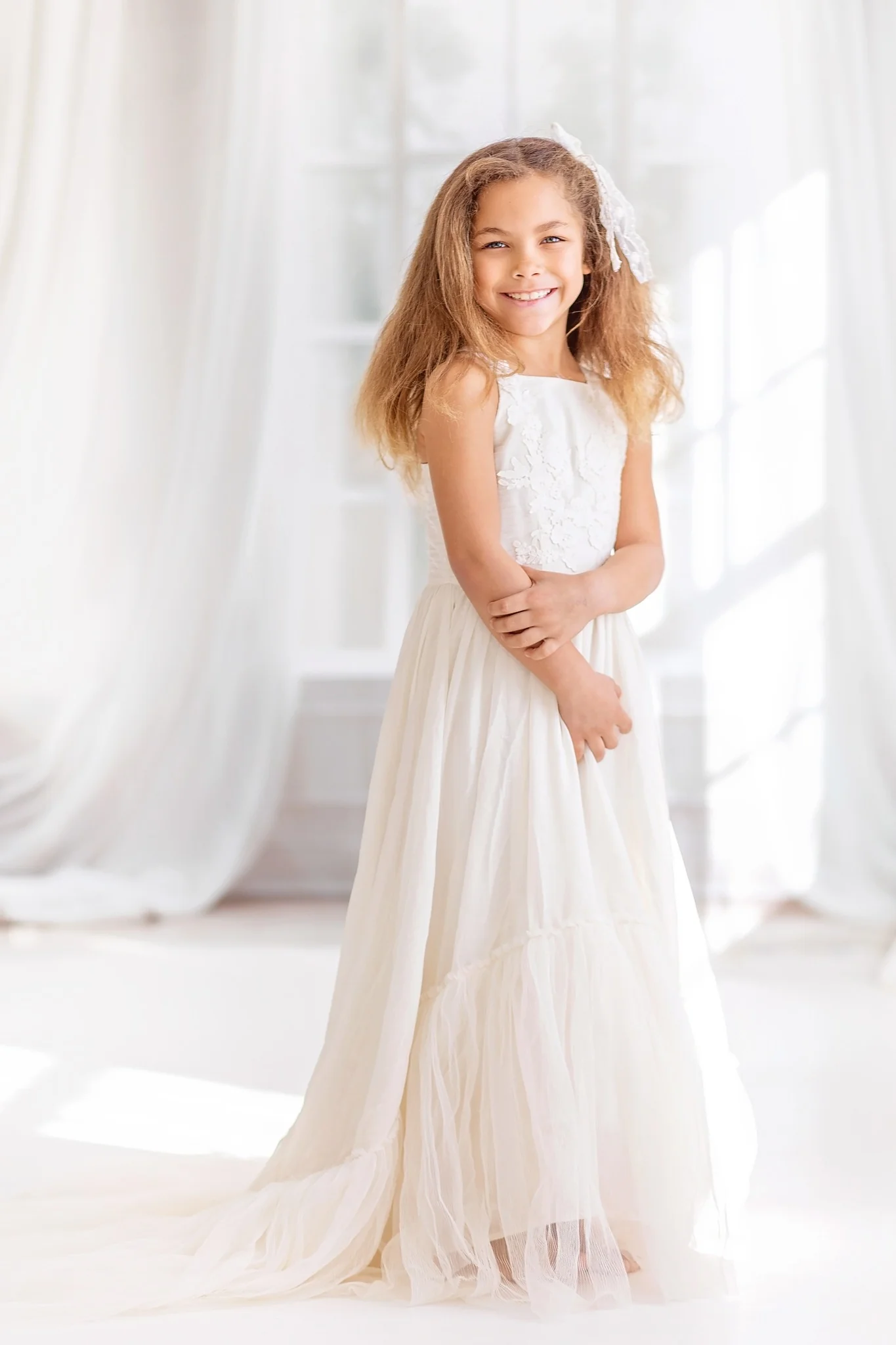 Kate White Curtains Windows Room Backdrop Designed by Chain Photography - Image 5