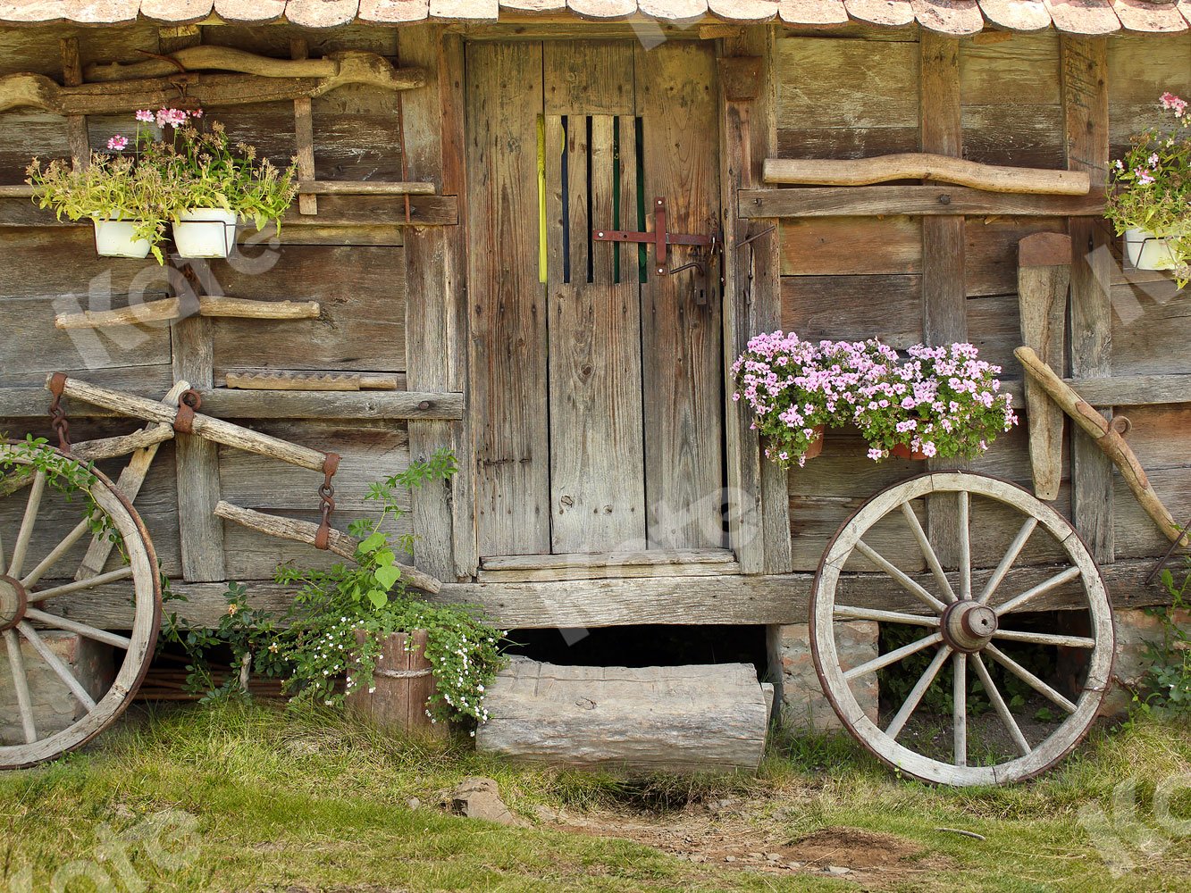 Kate Outdoor Backdrop Old Wood Barn for Photography - Image 2