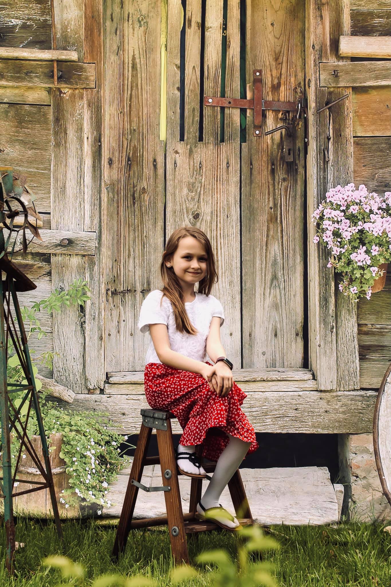 Kate Outdoor Backdrop Old Wood Barn for Photography - Image 7
